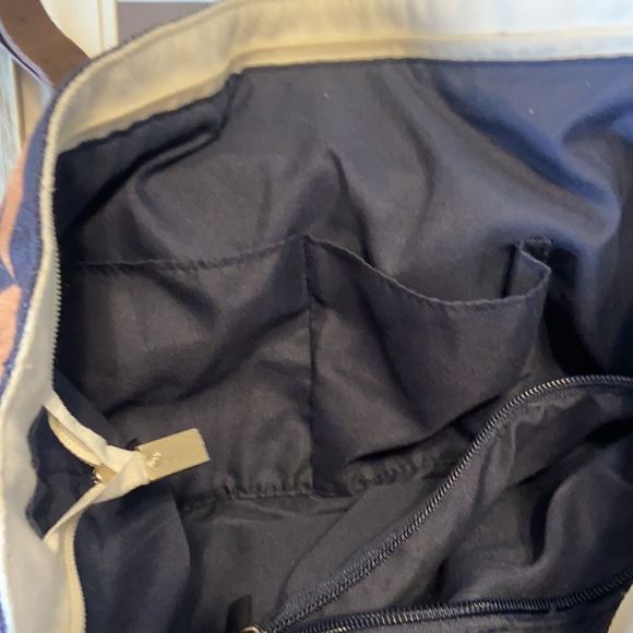 Aztec Tan & Cream Shoulder Bag - Picture 7 of 8